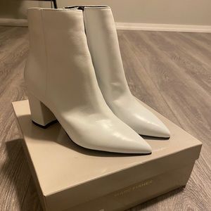 Marc fisher retire white leather booties